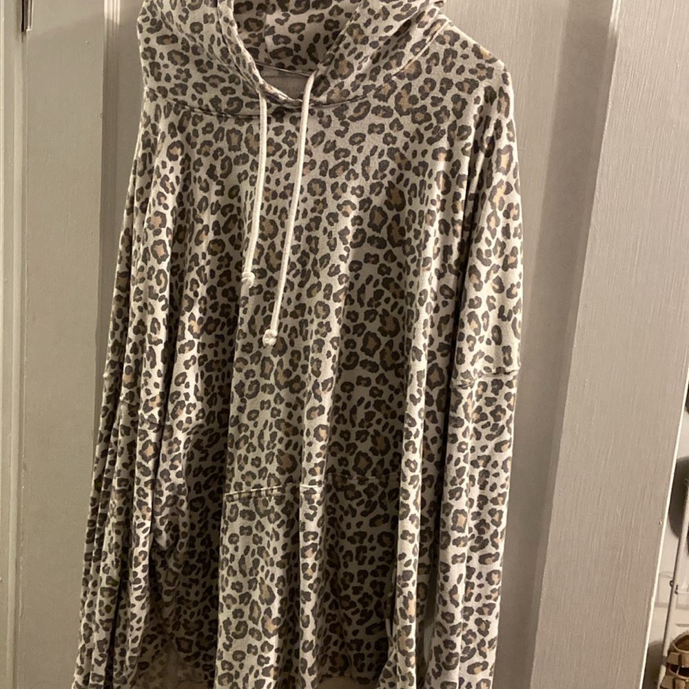 American eagle Jegging Fit hoodie leopard print
